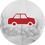 image d'une icône de véhicule entre les mains d'une personne